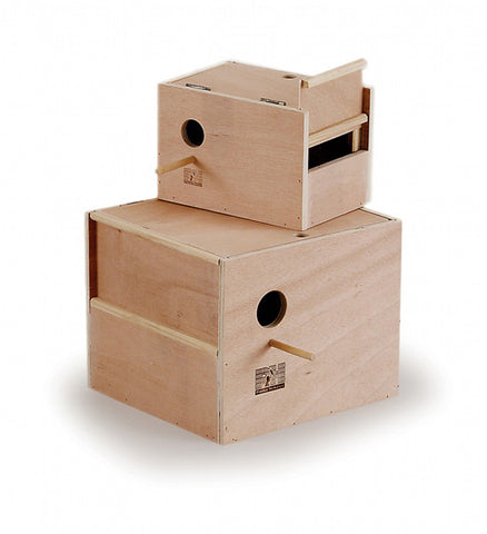 Prevue Pet Products - Cockatiel Nest Box Outside Mount - Large